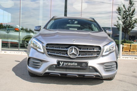 Tweedehands Mercedes-Benz GLA 180 Amg line 