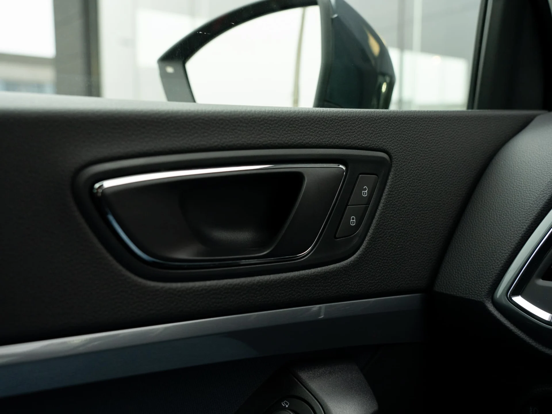 ateca_donkergrijs-10