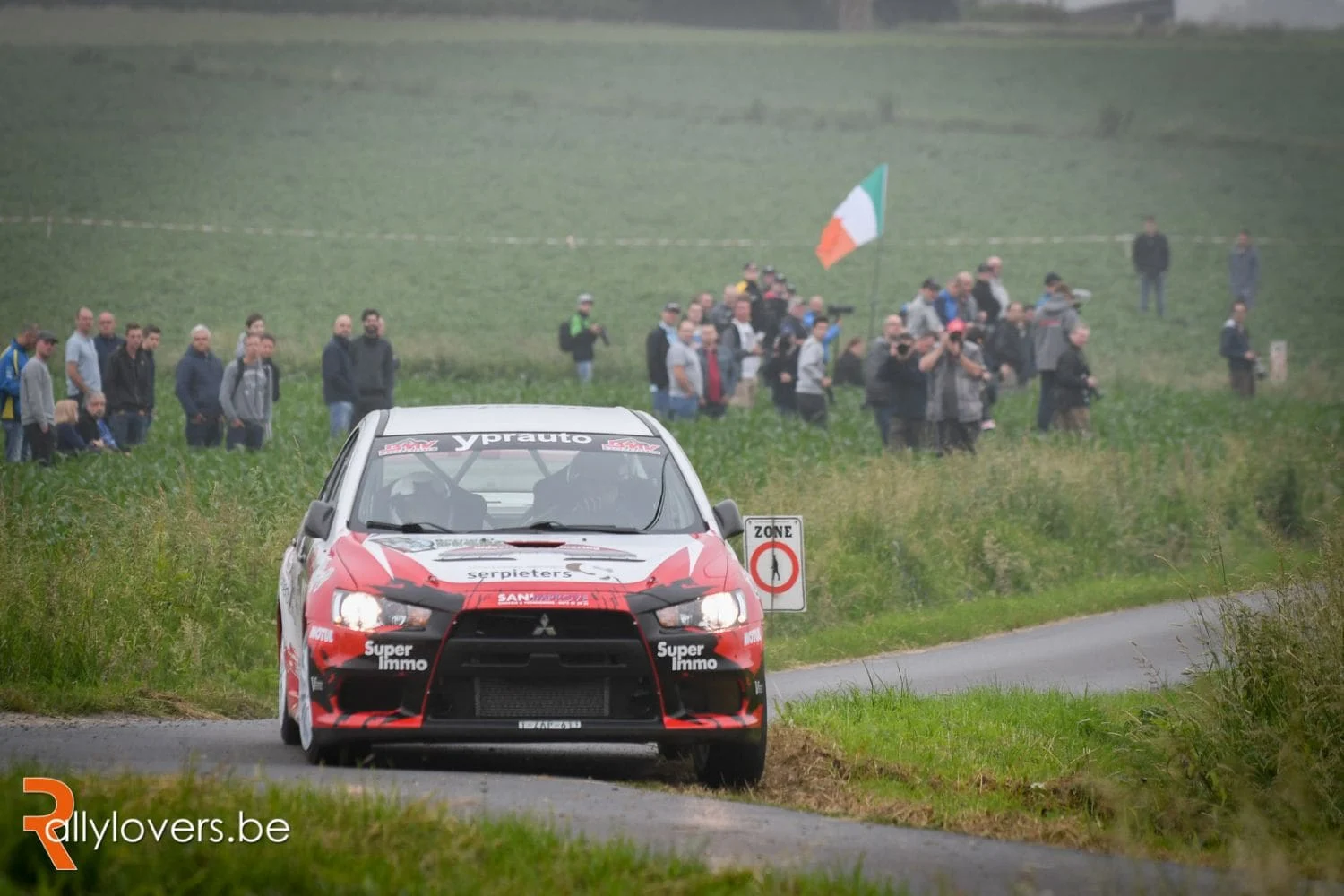 Andy Lefevere 5de tussen de R5 wagens...