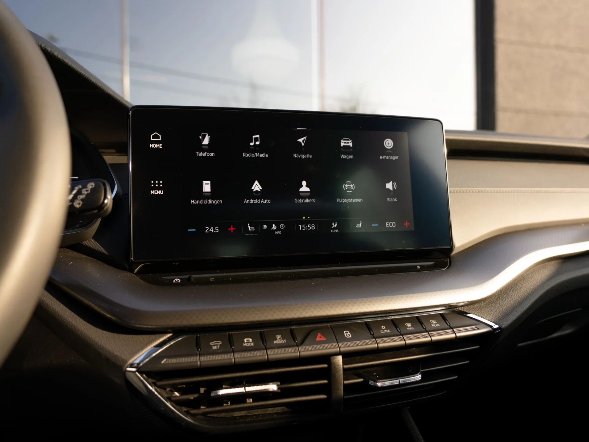 Octavia_Hybride_zwart-11