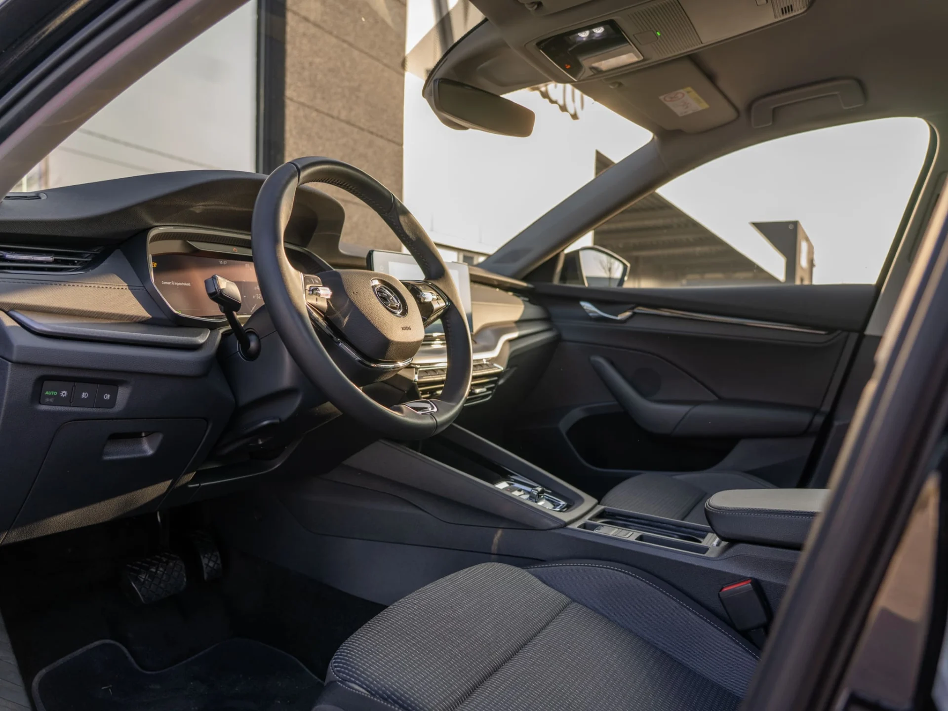 Octavia_Hybride_zwart-18