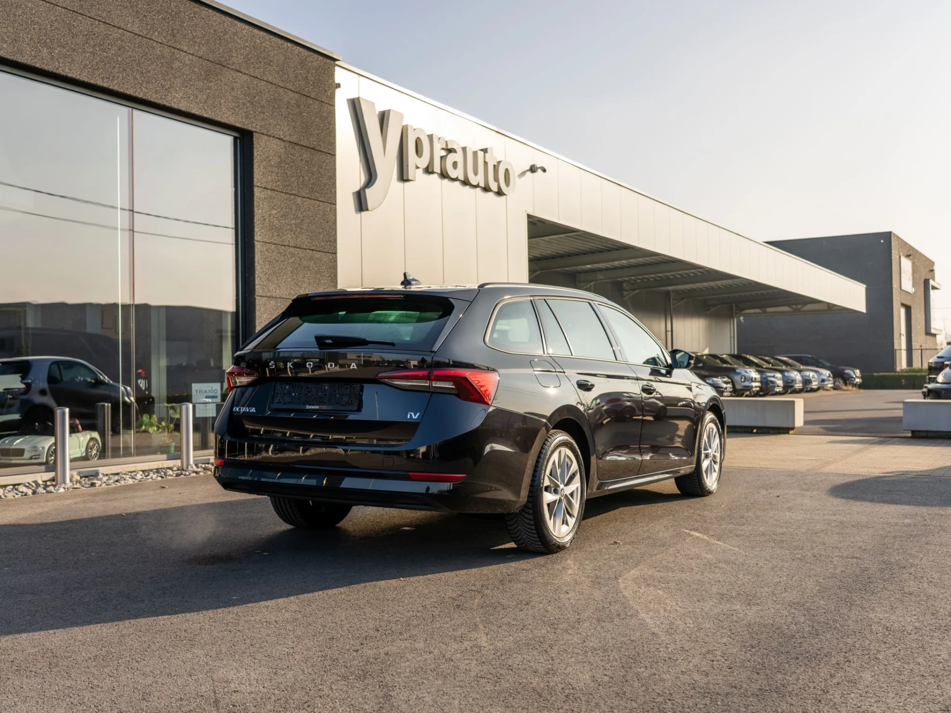 Octavia_Hybride_zwart-26
